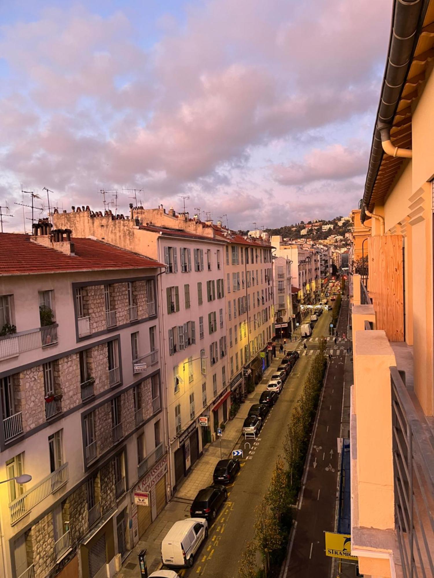 Gare Apartment